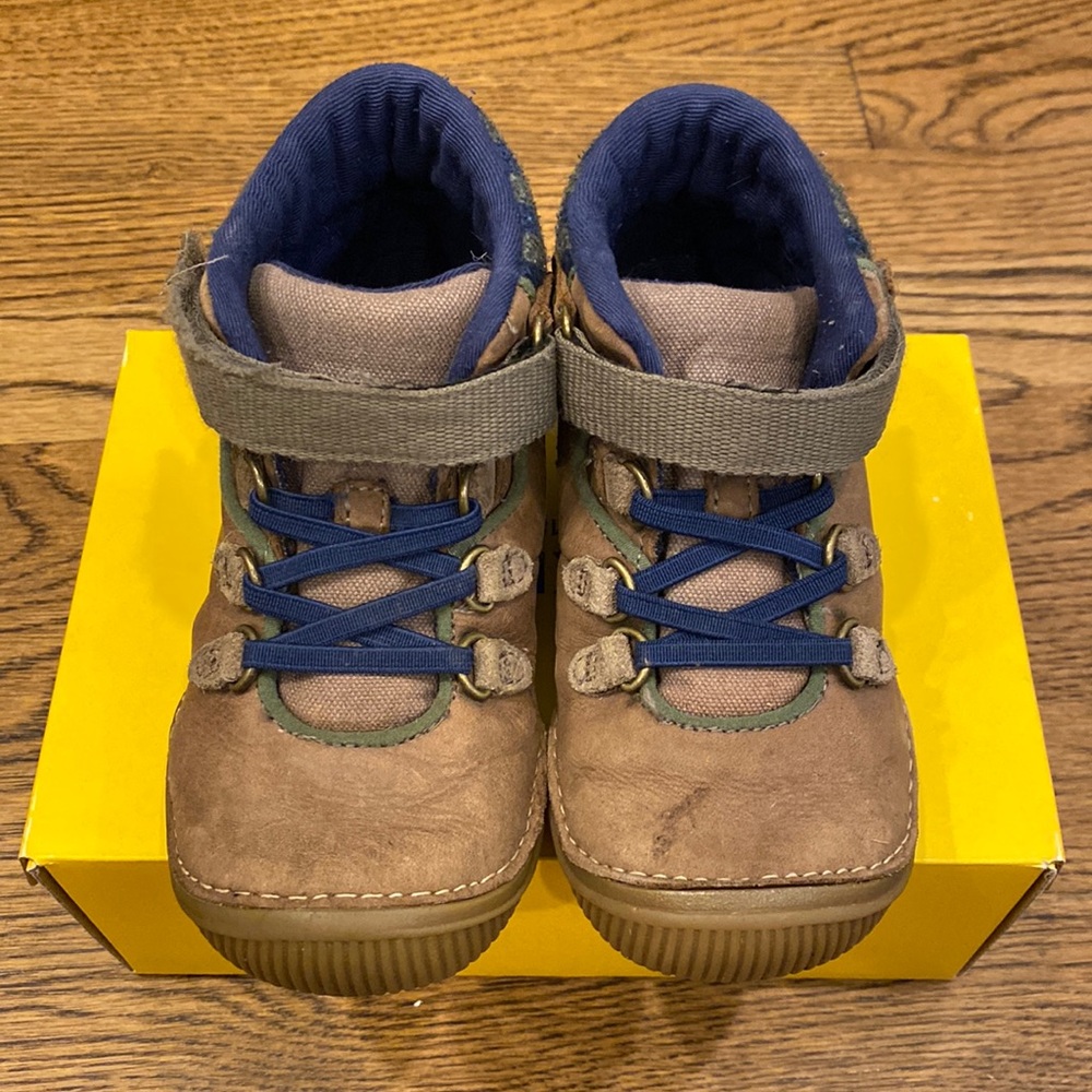 Stride Rite boots